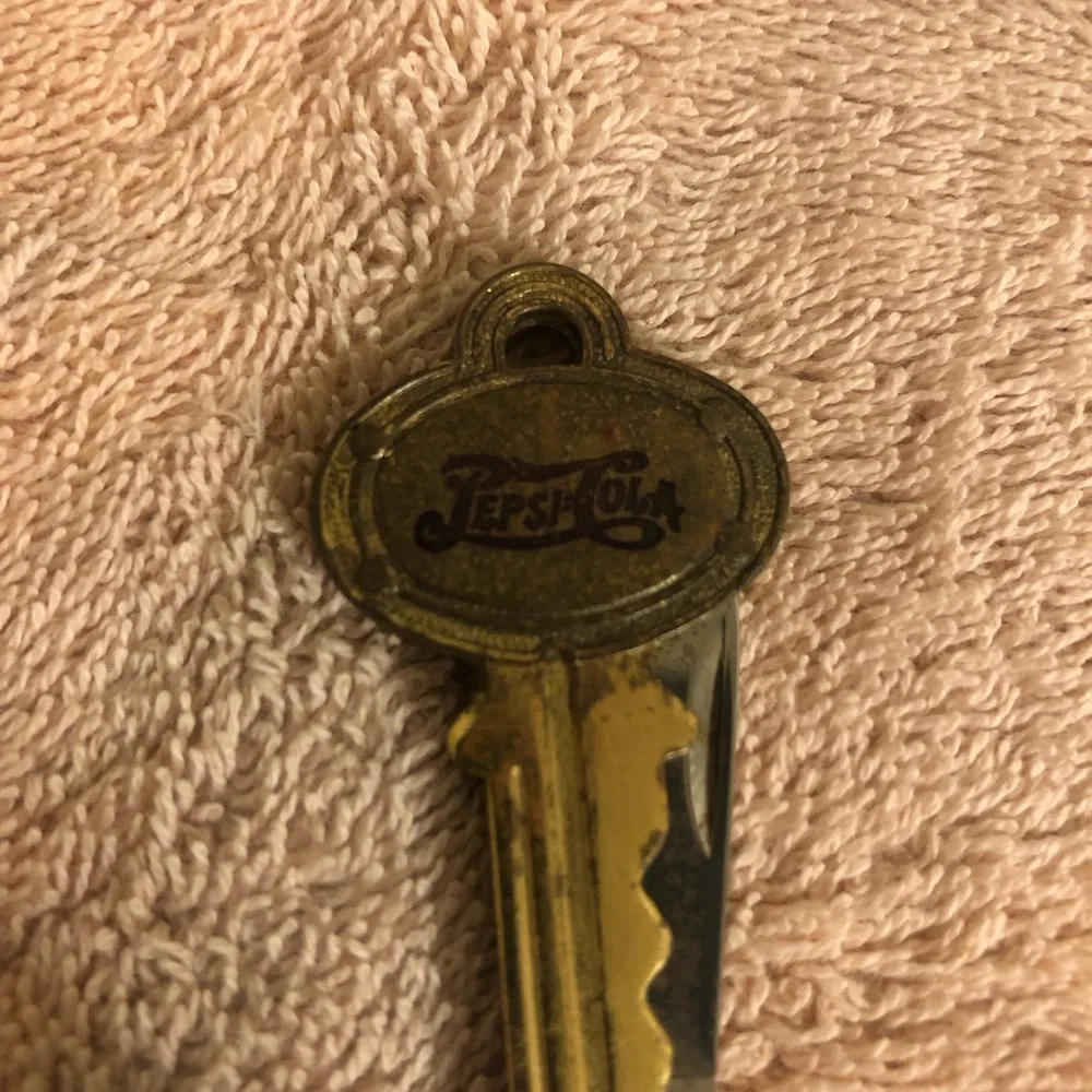 Vintage Pepsi Key Shaped Keychain Pocket Knife